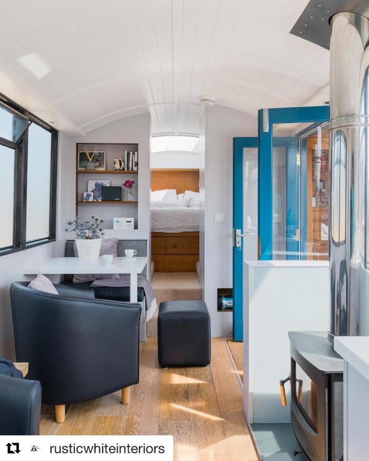 Luxury Bus 1 Villa Haddington Exteriör bild
